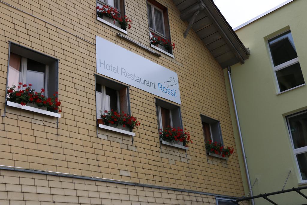 Hotel Restaurant Rössli Uetendorf Exteriör bild